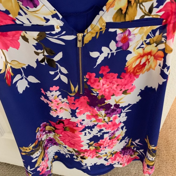 Express Floral Top - Picture 3 of 5